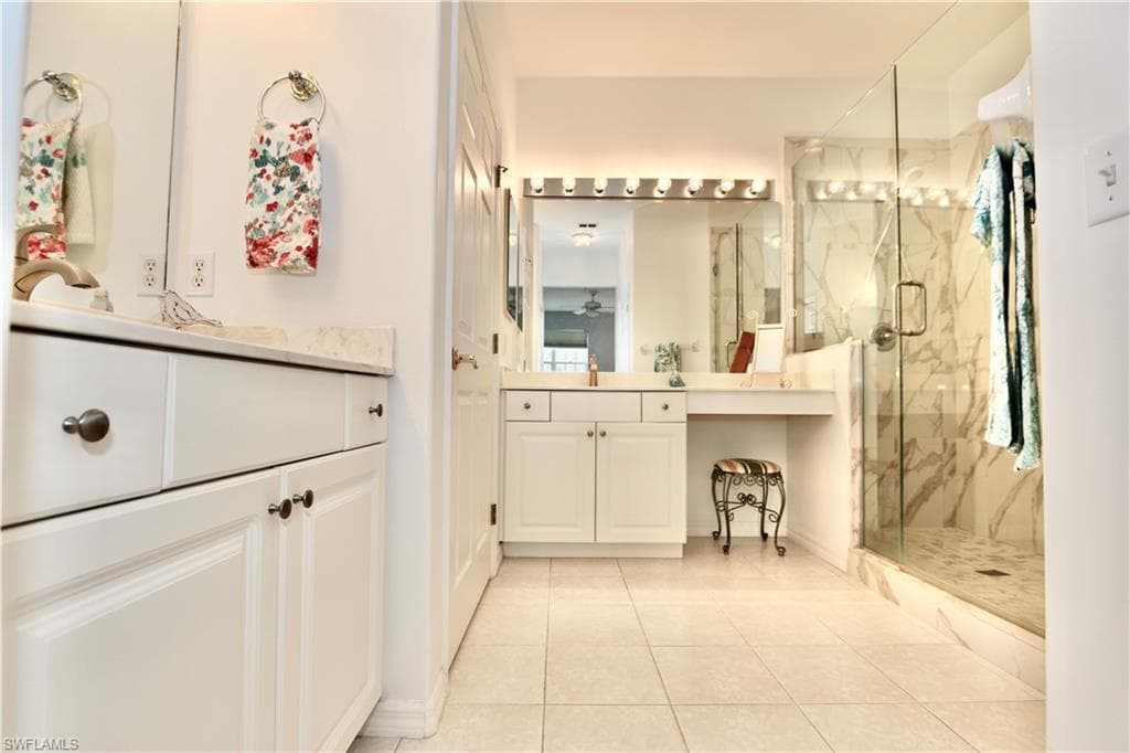 4844 Hampshire Ct 106, Naples, FL 34112-16