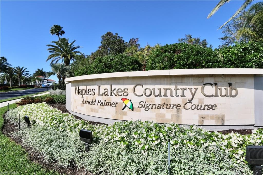 4844 Hampshire Ct 106, Naples, FL 34112-23