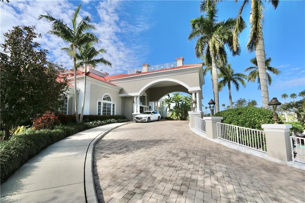 4844 Hampshire Ct 106, Naples, FL 34112-37