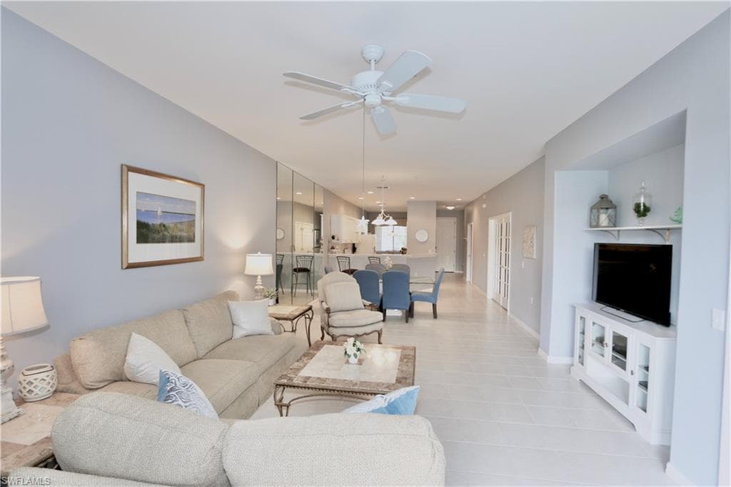 4844 Hampshire Ct 106, Naples, FL 34112-8