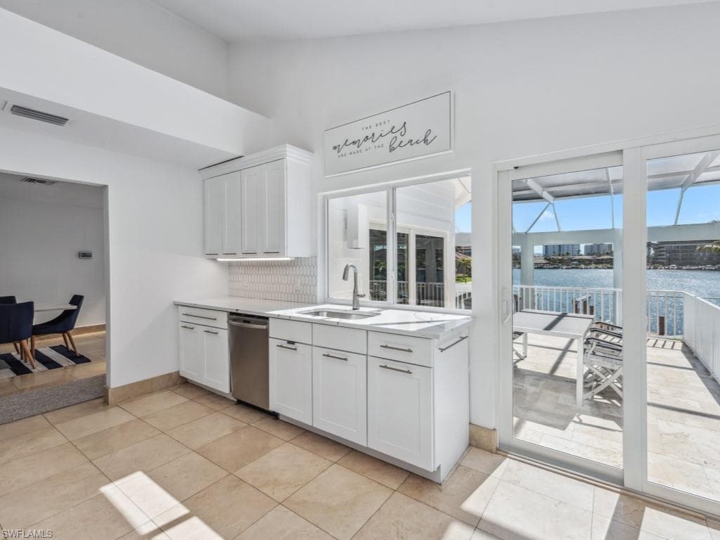 415 Swiss Ct, Marco Island, FL 34145-17