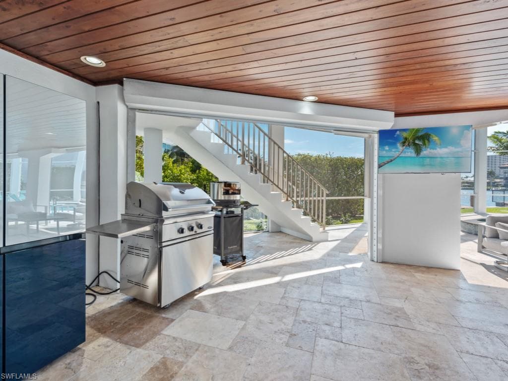 415 Swiss Ct, Marco Island, FL 34145-35