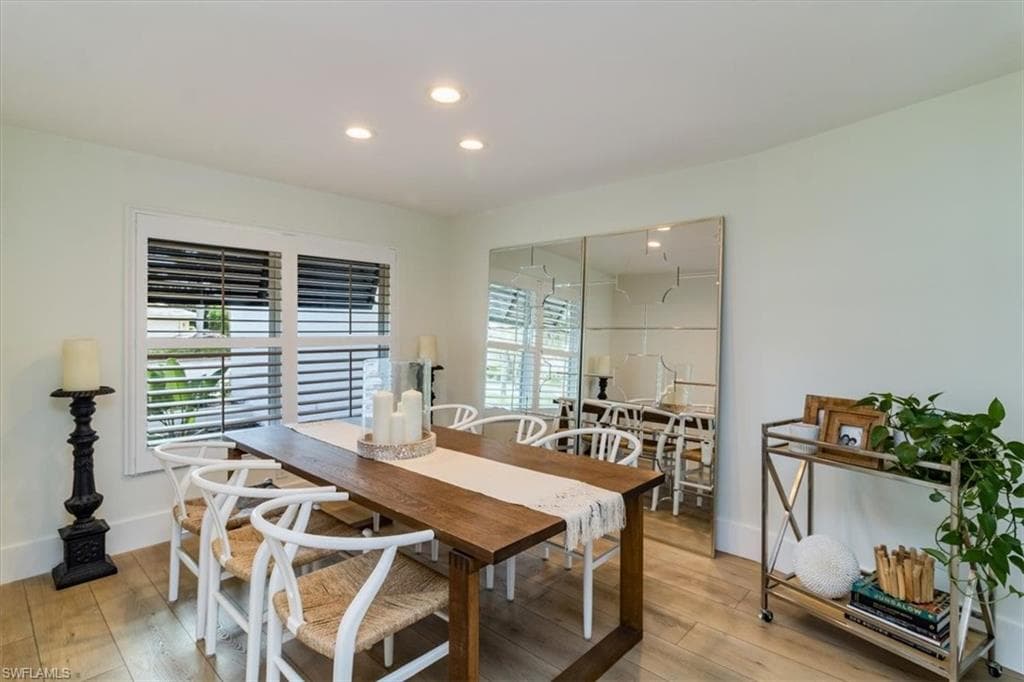 449 Forest Hills Blvd, Naples, Fl 34113-18