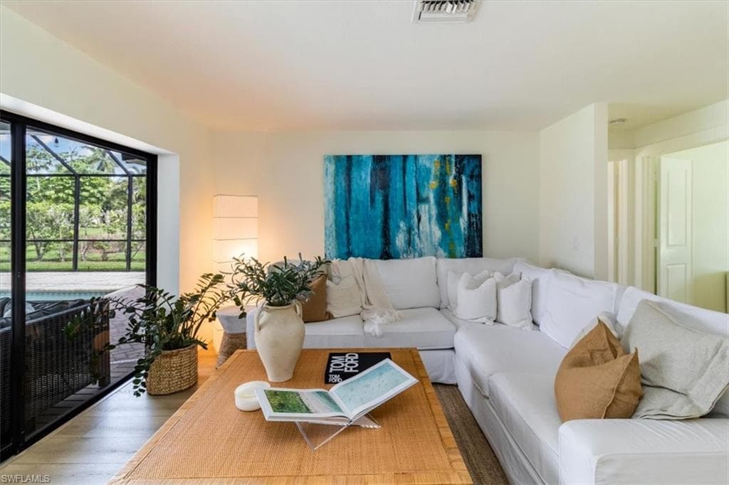 449 Forest Hills Blvd, Naples, Fl 34113-5
