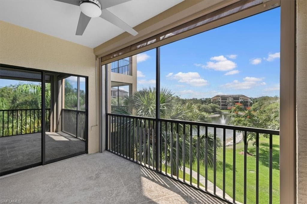 195 Vintage Cir E304, Naples, FL 34119-17