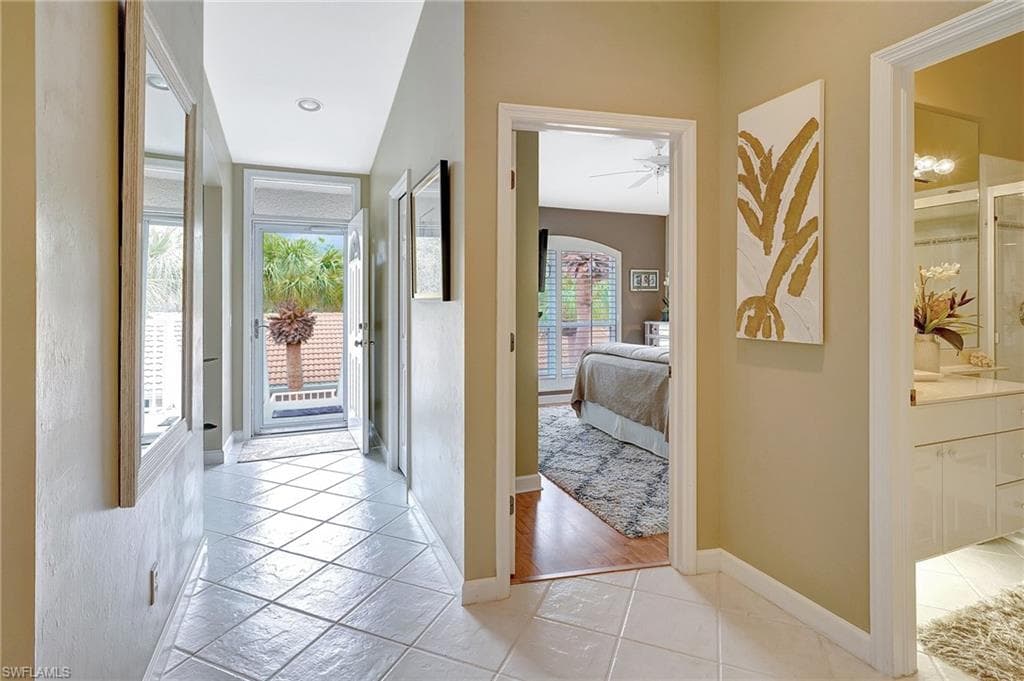 14530 Red Fox Run 212, Naples, FL 34110-4