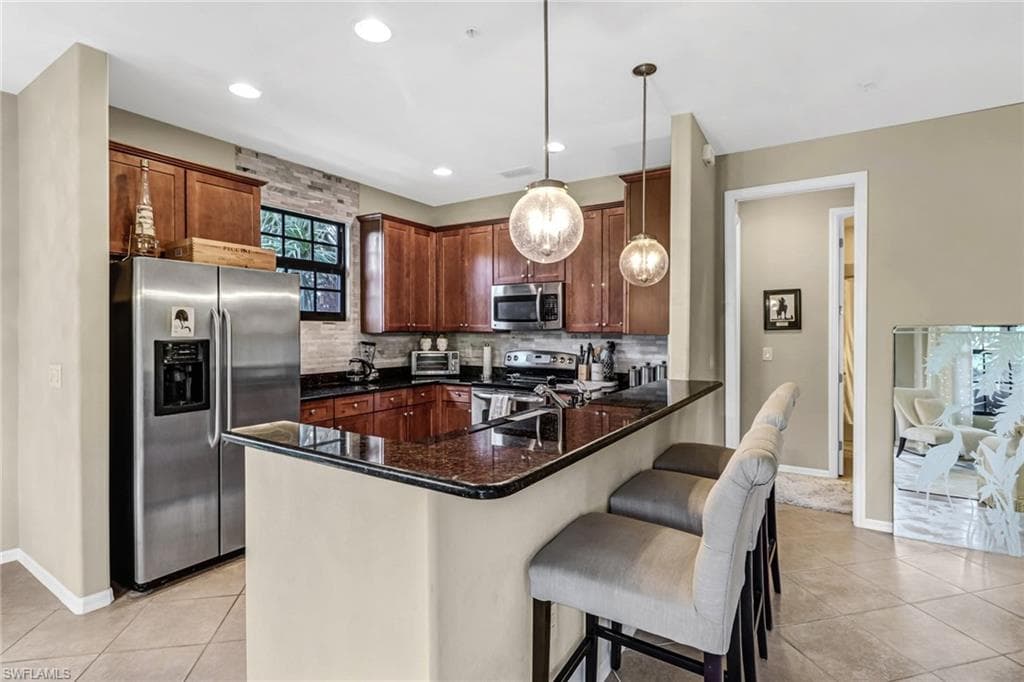 8997 Cambria Cir 2002, Naples, FL 34113-16