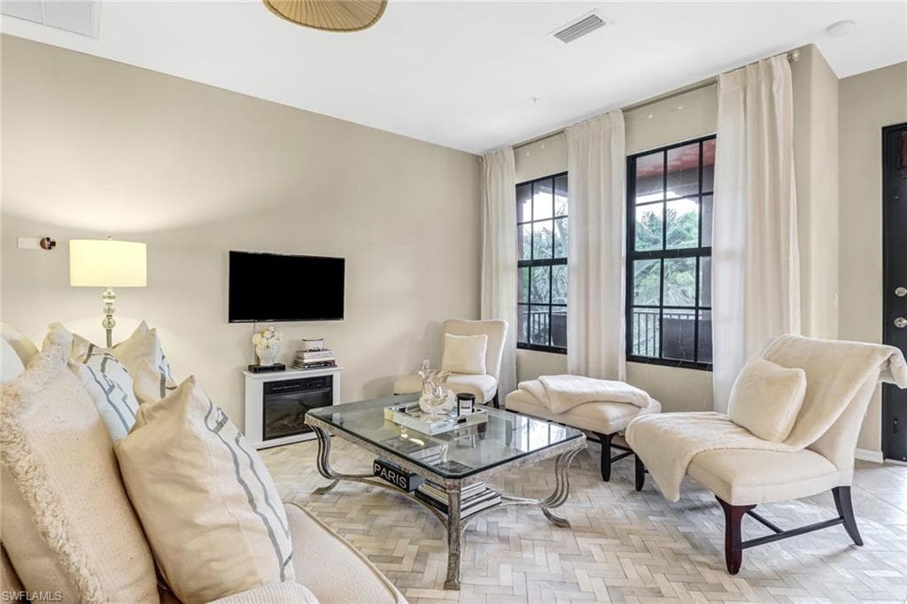 8997 Cambria Cir 2002, Naples, FL 34113-19