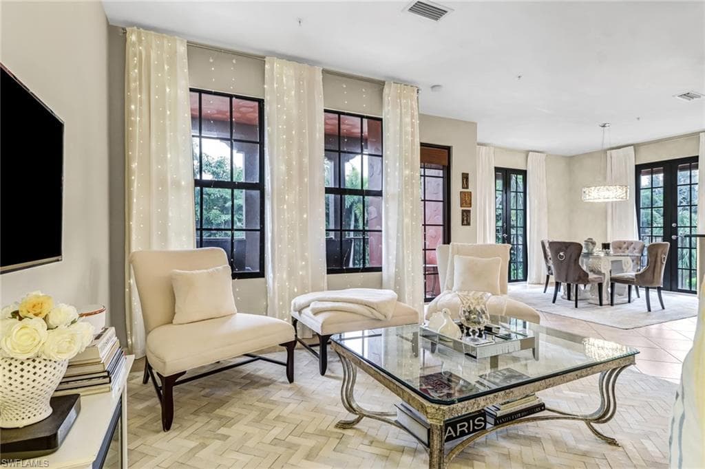 8997 Cambria Cir 2002, Naples, FL 34113-23