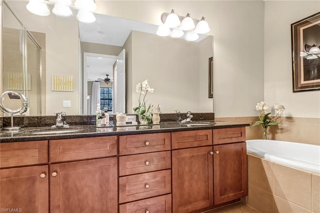 8997 Cambria Cir 2002, Naples, FL 34113-26
