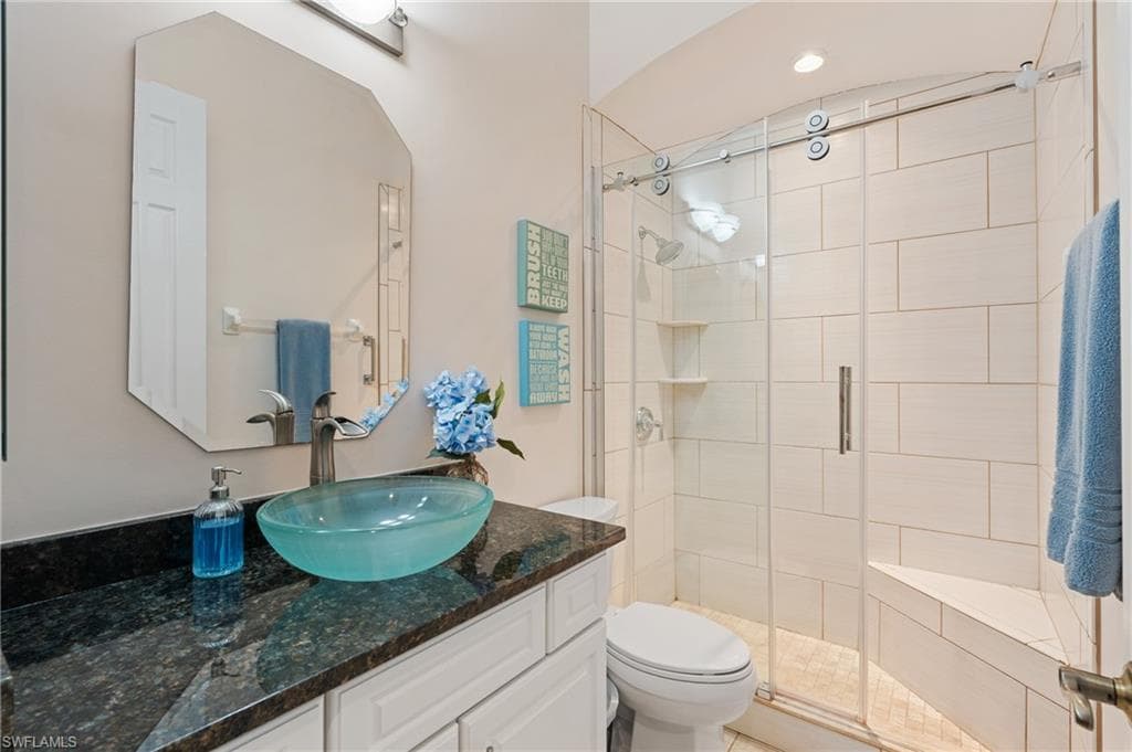 6937 Bent Grass Dr, Naples, FL 34113-16