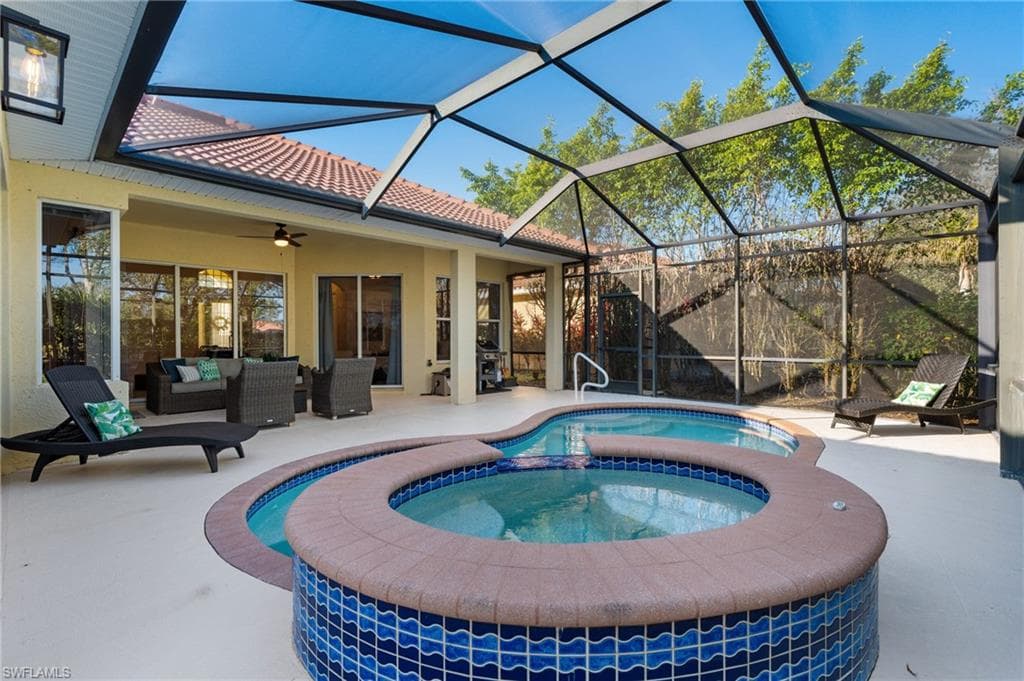 6937 Bent Grass Dr, Naples, FL 34113-21