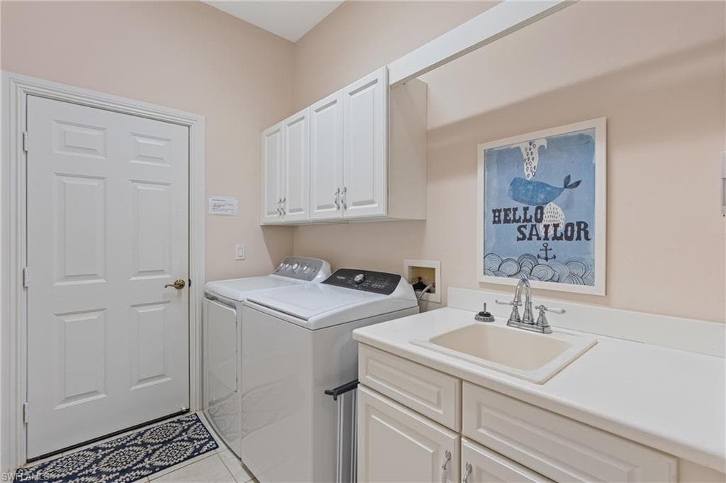 6937 Bent Grass Dr, Naples, FL 34113-25