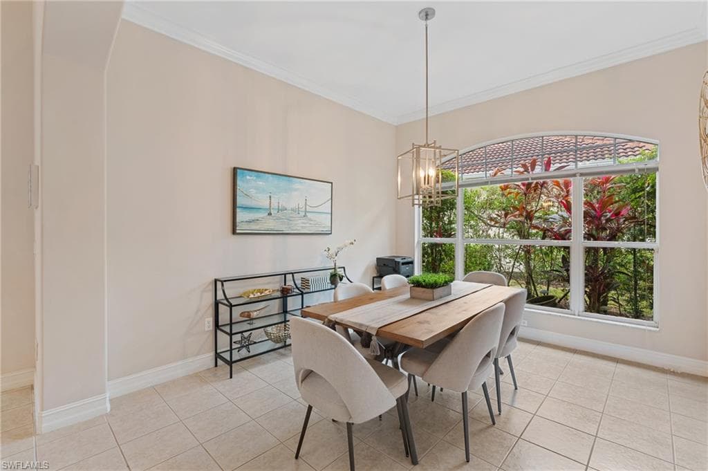 6937 Bent Grass Dr, Naples, FL 34113-7