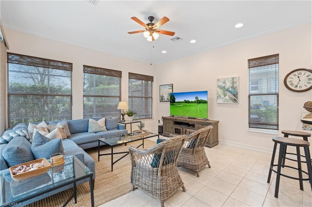 6937 Bent Grass Dr, Naples, FL 34113-8
