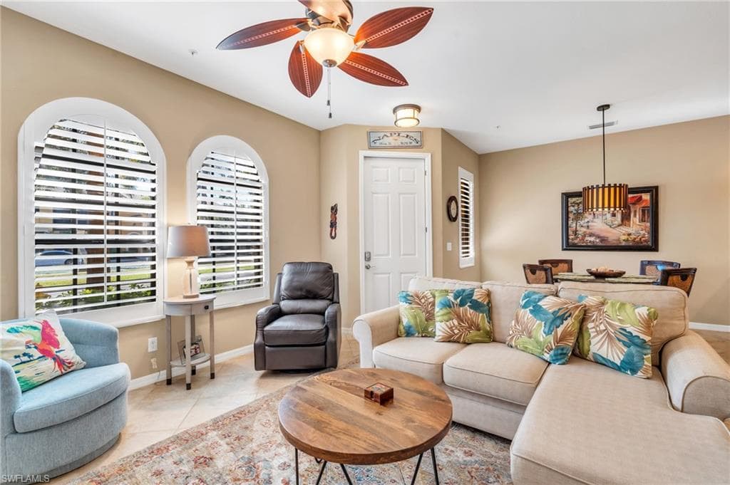 9077 Rialto St 6101, Naples, FL 34113-9