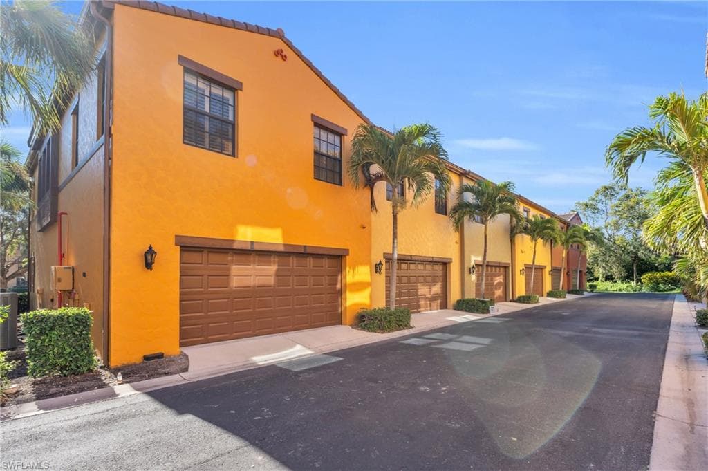 9077 Rialto St 6101, Naples, FL 34113-23
