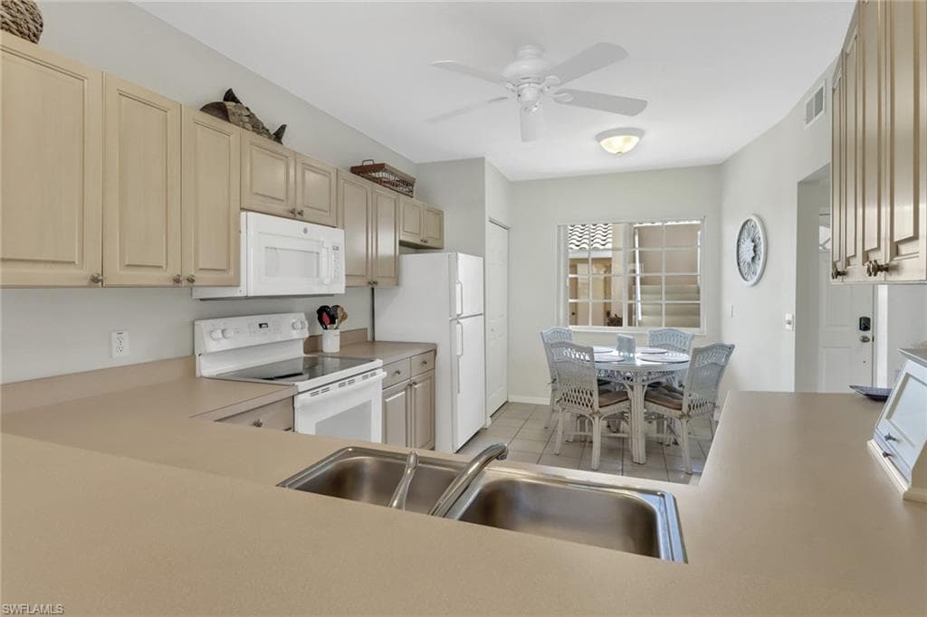 9035 Michael Cir 5, Naples, FL 34113-10