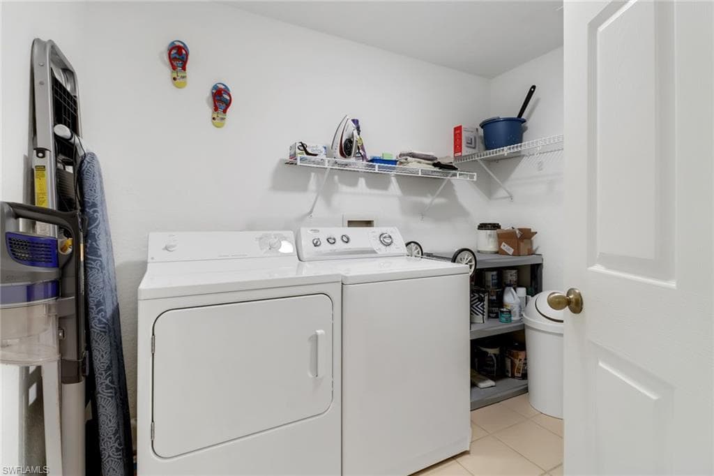 9035 Michael Cir 5, Naples, FL 34113-26