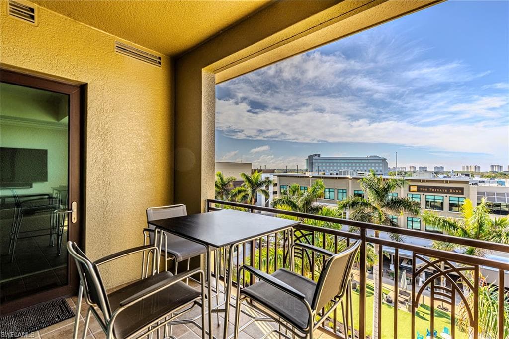9115 Strada Pl 5506, Naples, FL 34108-3