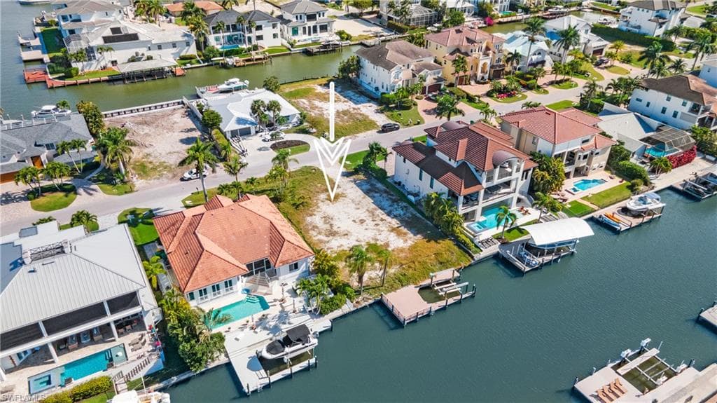 362 Trade Winds Ave, Naples, FL 34108-10