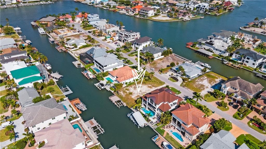 362 Trade Winds Ave, Naples, FL 34108-12