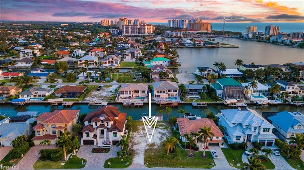 362 Trade Winds Ave, Naples, FL 34108-20