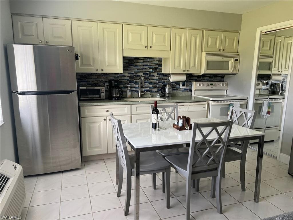 850 Palm St F4, Marco Island, FL 34145-5