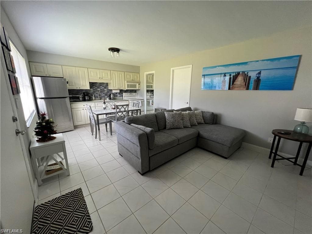 850 Palm St F4, Marco Island, FL 34145-6