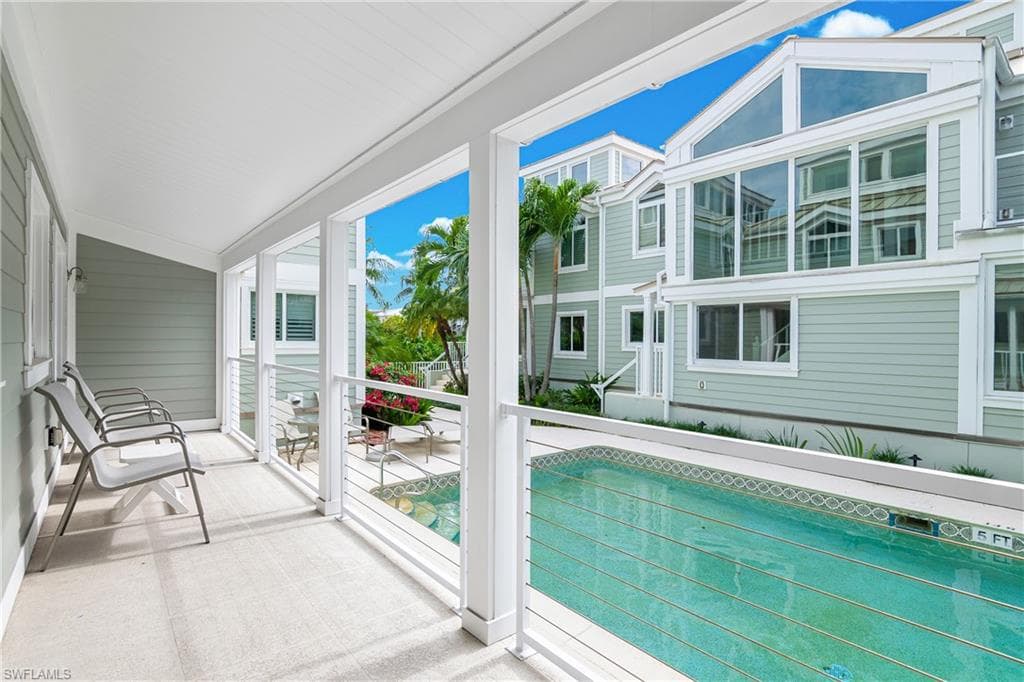 180 6th Ave S 3, Naples, FL 34102-31