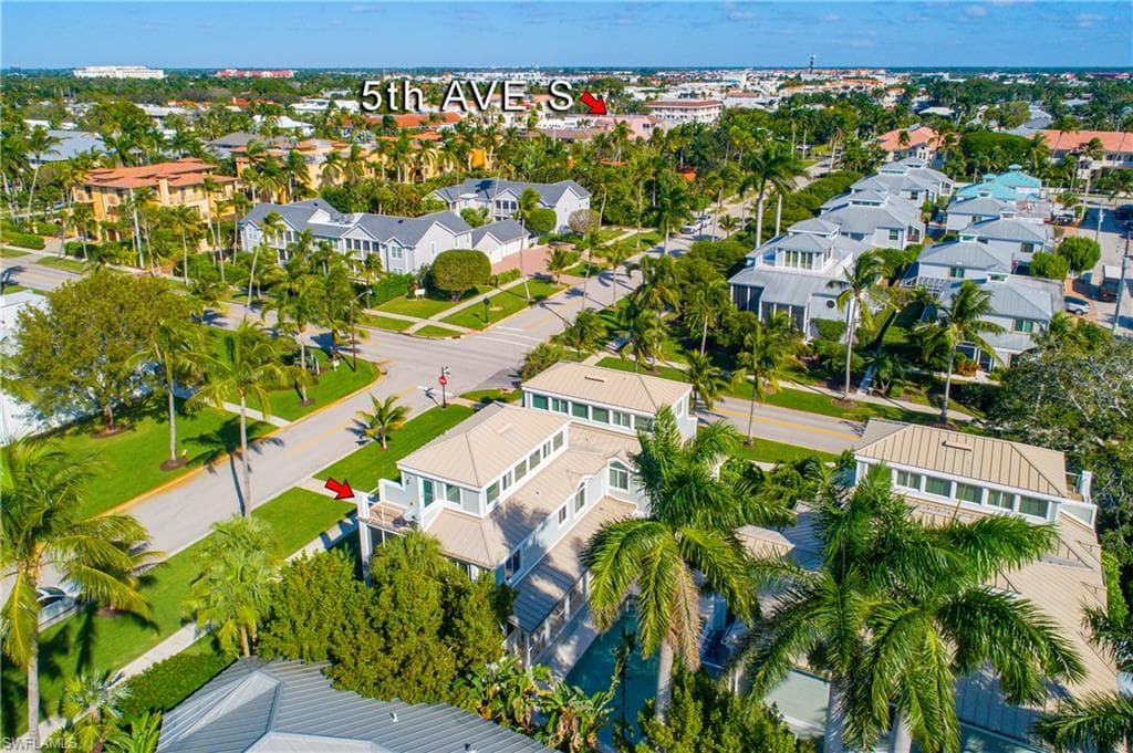 180 6th Ave S 3, Naples, FL 34102-37