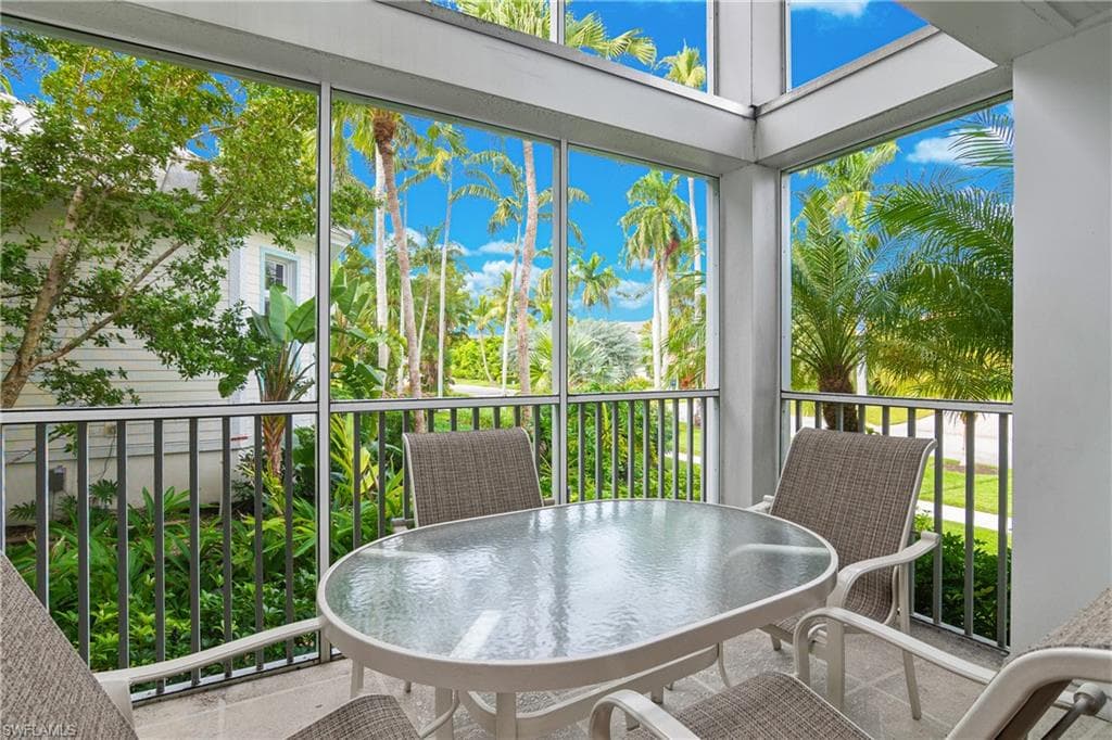180 6th Ave S 3, Naples, FL 34102-7