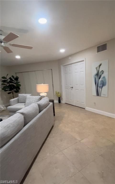 9621 Crescent Garden Dr G-101, Naples, FL 34109-16