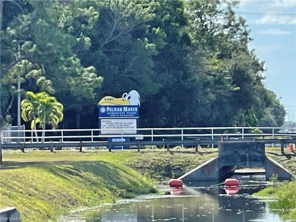 9621 Crescent Garden Dr G-101, Naples, FL 34109-24