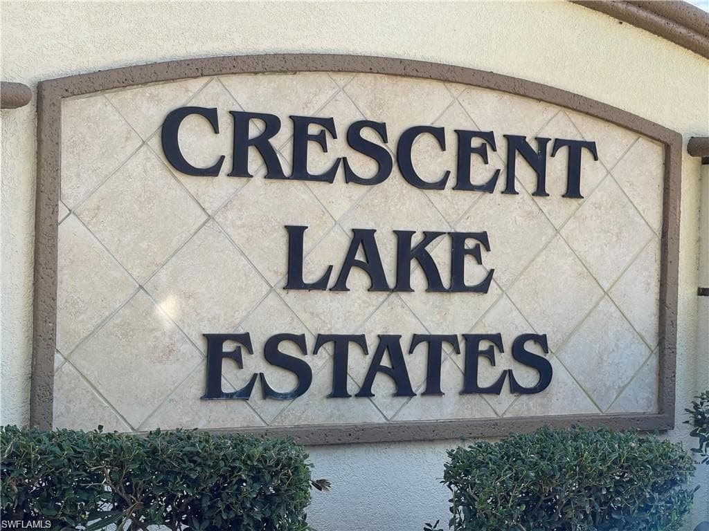9621 Crescent Garden Dr G-101, Naples, FL 34109-25