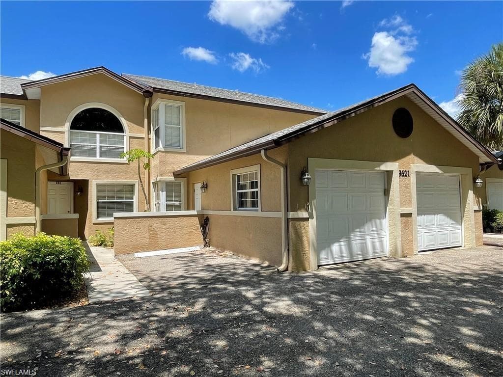 9621 Crescent Garden Dr G-101, Naples, FL 34109-2
