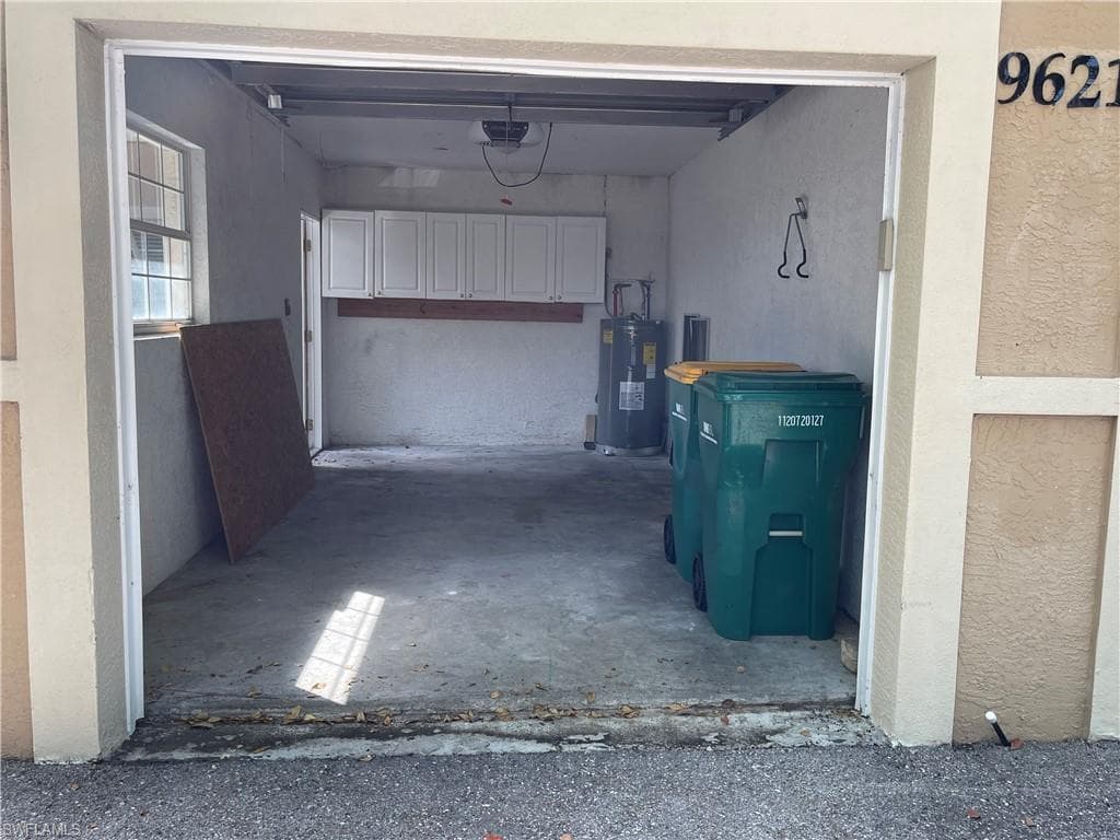 9621 Crescent Garden Dr G-101, Naples, FL 34109-50