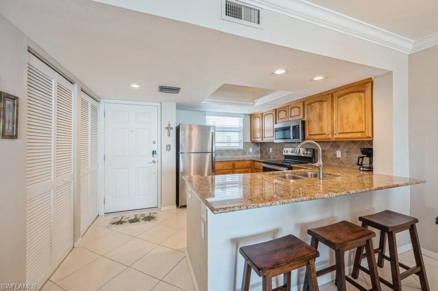 901 Collier Ct 5-903, Marco Island, FL 34145-11
