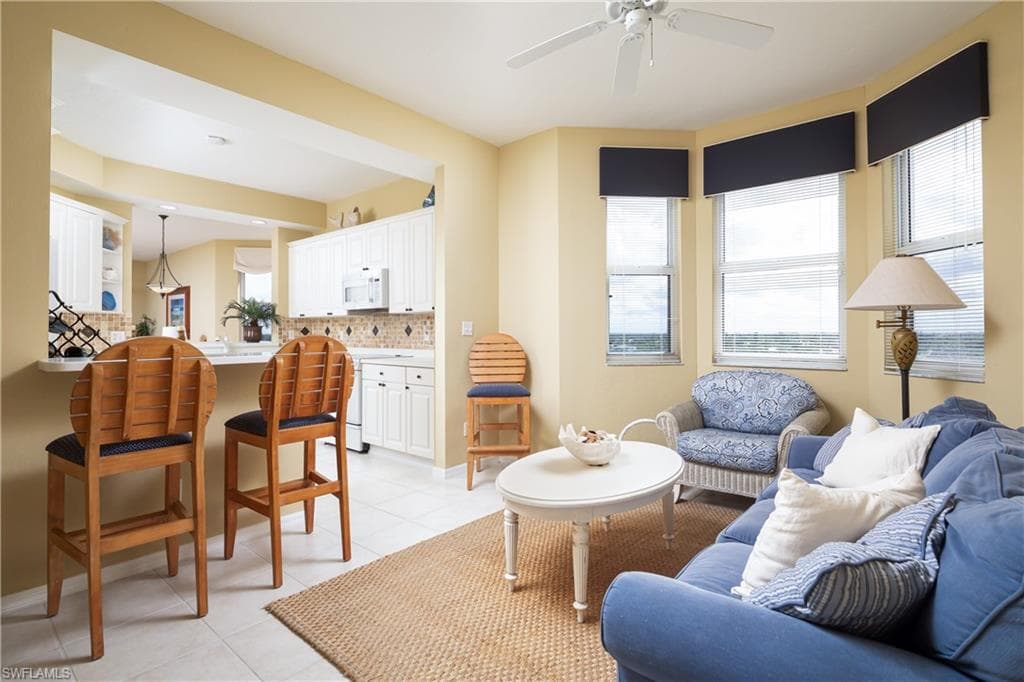 410 Flagship Dr 806, Naples, FL 34108-12