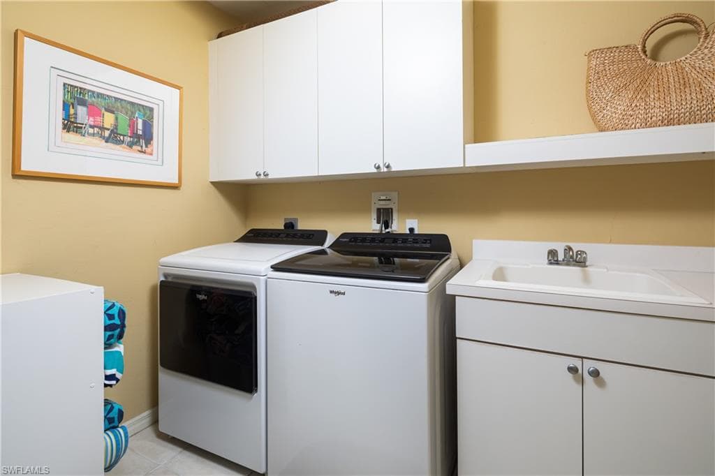 410 Flagship Dr 806, Naples, FL 34108-18