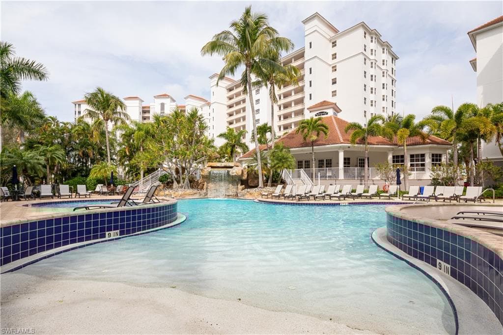 410 Flagship Dr 806, Naples, FL 34108-23
