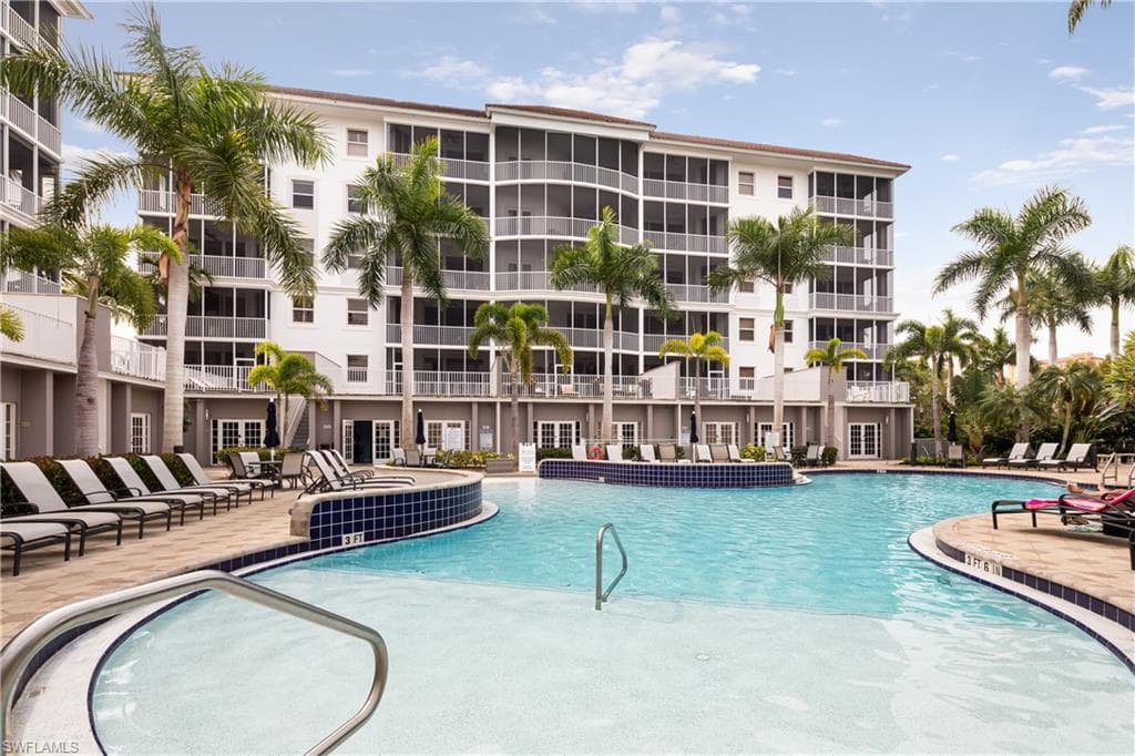 410 Flagship Dr 806, Naples, FL 34108-24