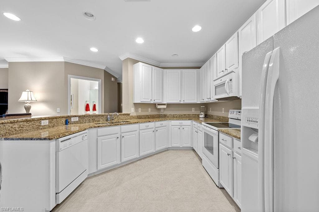 1248 Manado Dr, Naples, FL 34113-8