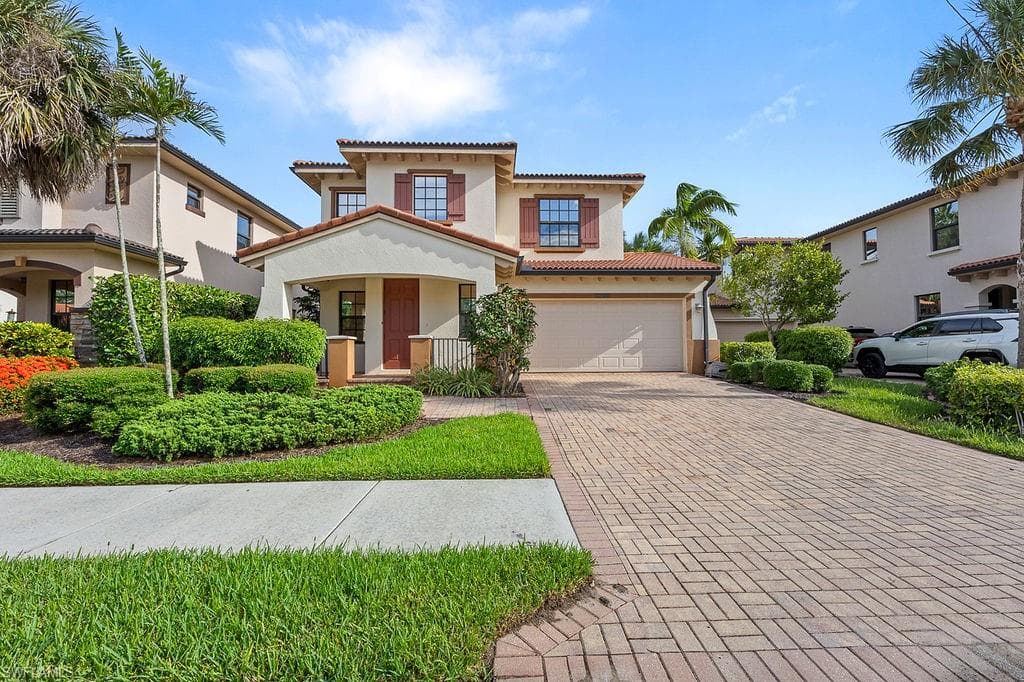 1248 Manado Dr, Naples, FL 34113-1