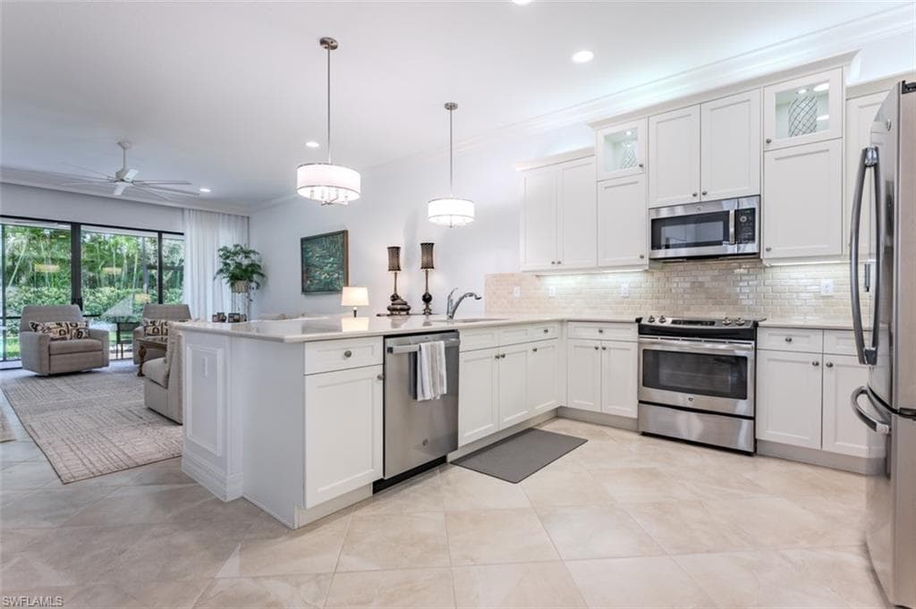13670 Mandarin Cir, Naples, FL 34109-10