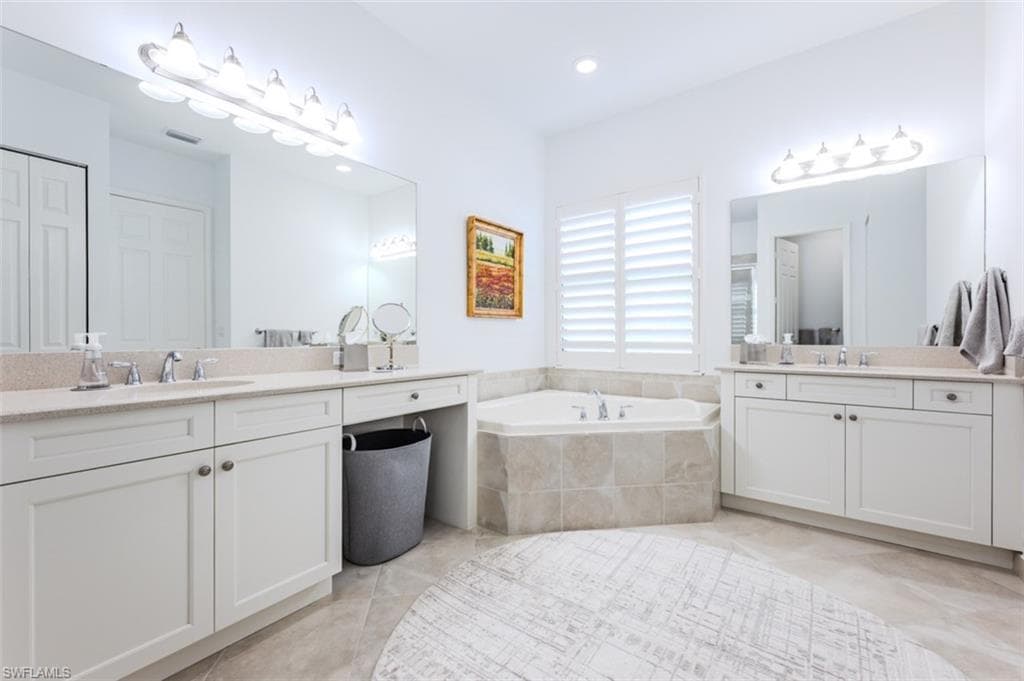 13670 Mandarin Cir, Naples, FL 34109-16
