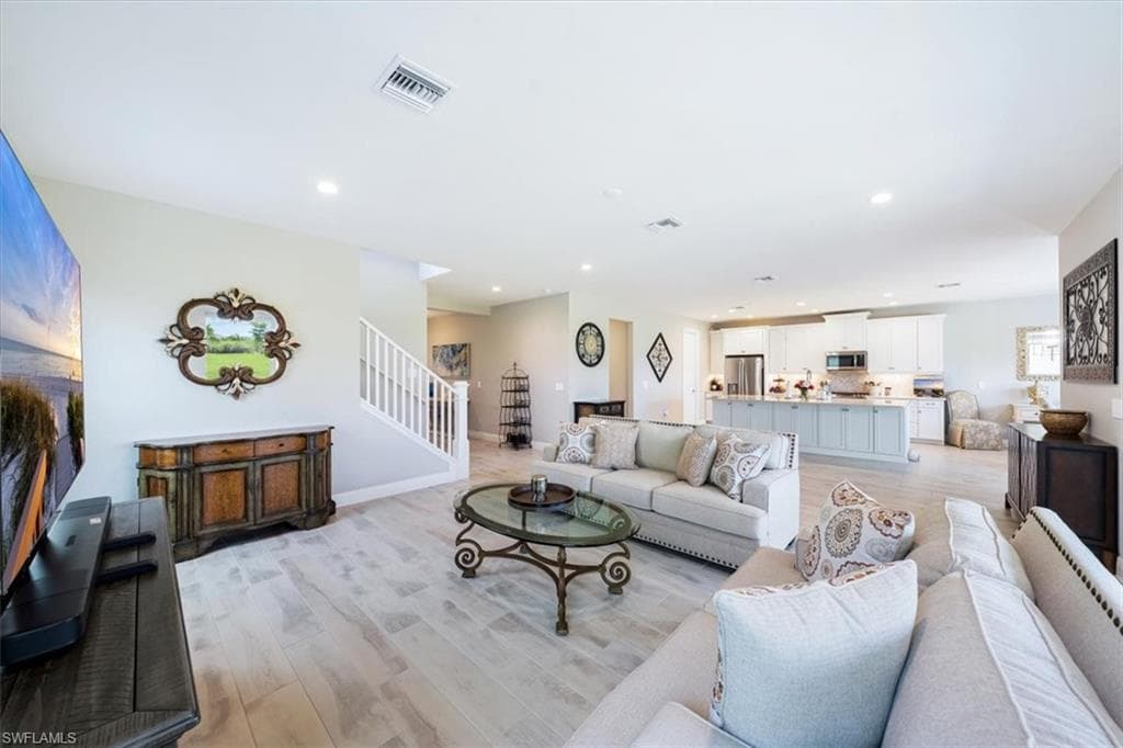 4016 Pegasus Way, Naples, FL 34120-10
