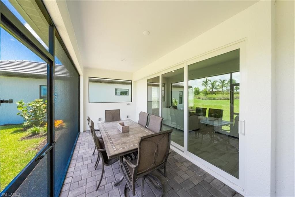 4016 Pegasus Way, Naples, FL 34120-32