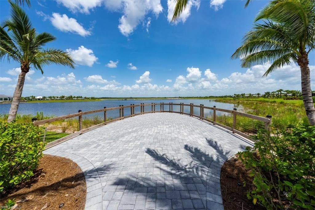 4016 Pegasus Way, Naples, FL 34120-44
