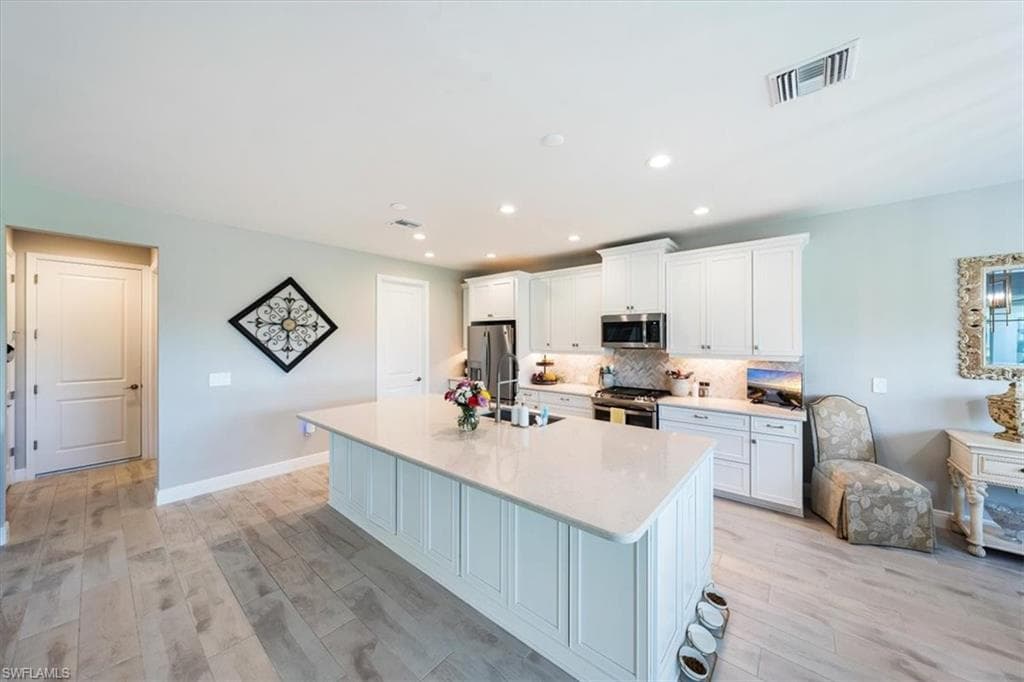 4016 Pegasus Way, Naples, FL 34120-4